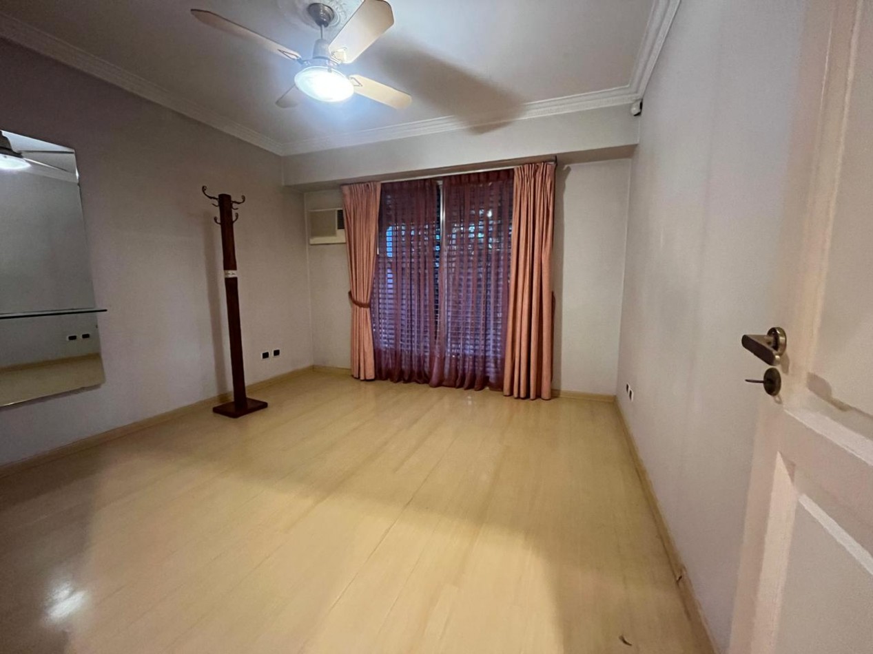 Chalet en Olivos: 6 ambiente en venta