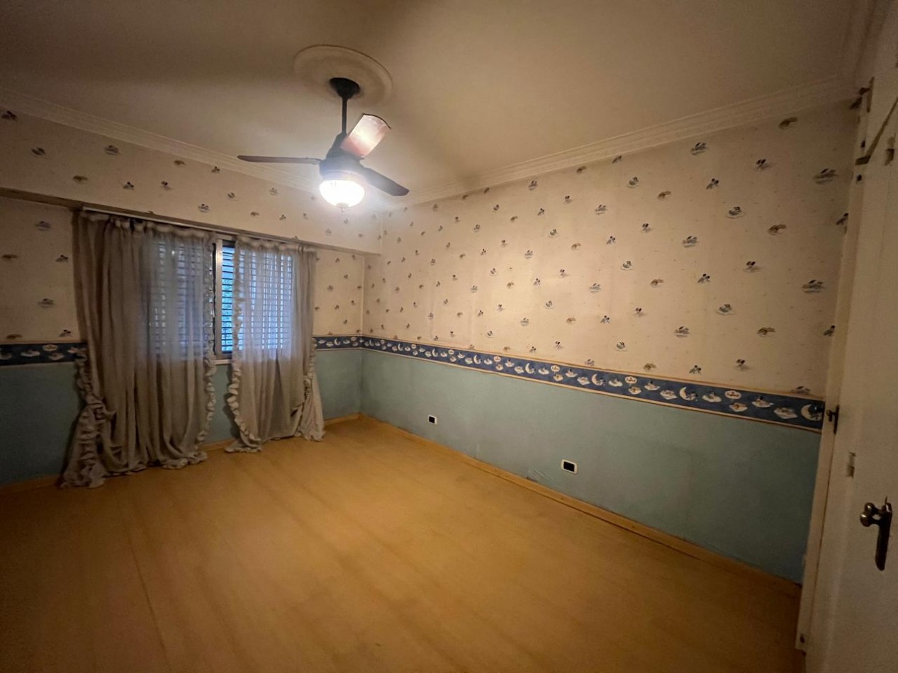 Chalet en Olivos: 6 ambiente en venta