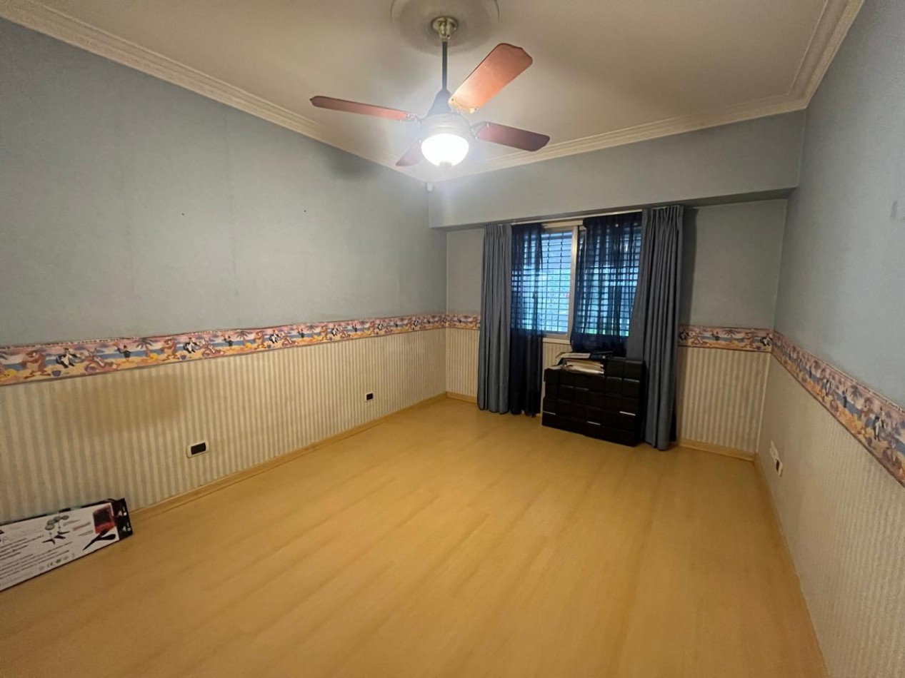 Chalet en Olivos: 6 ambiente en venta