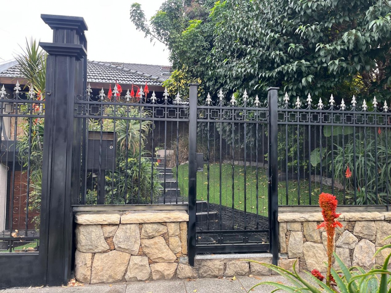 Chalet en Olivos: 6 ambiente en venta