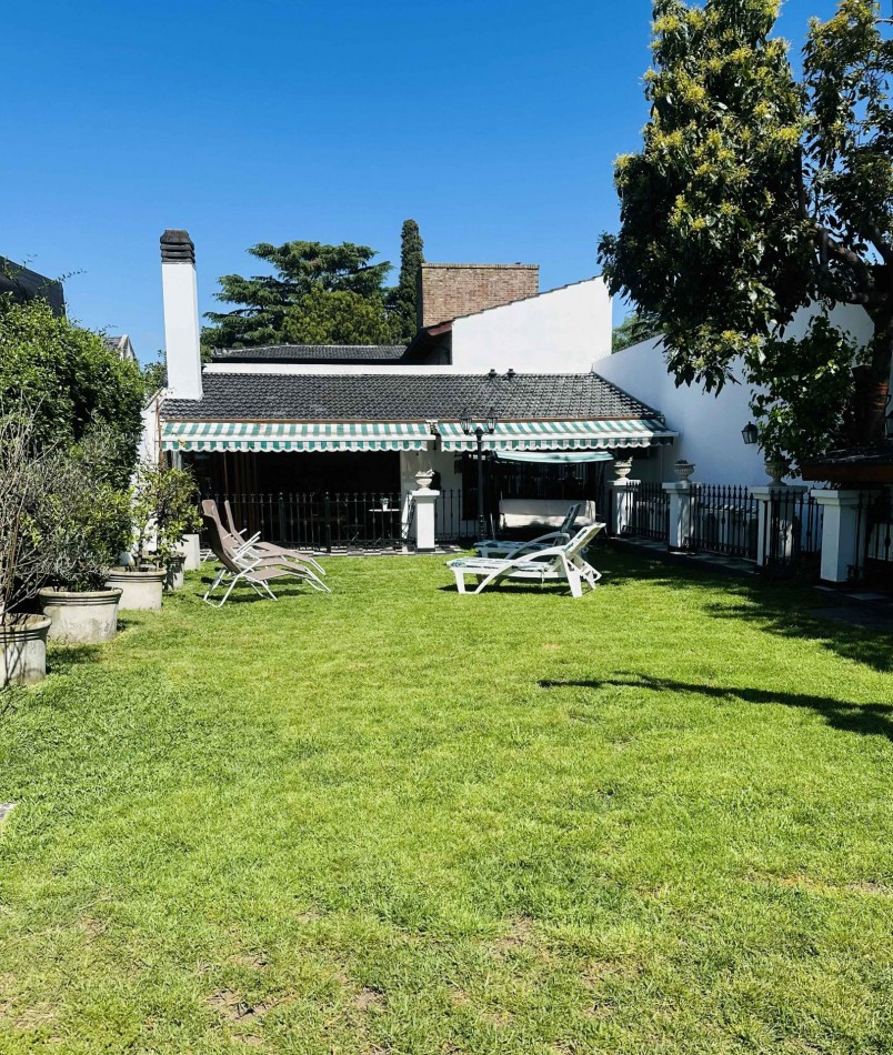 Chalet en Olivos: 6 ambiente en venta