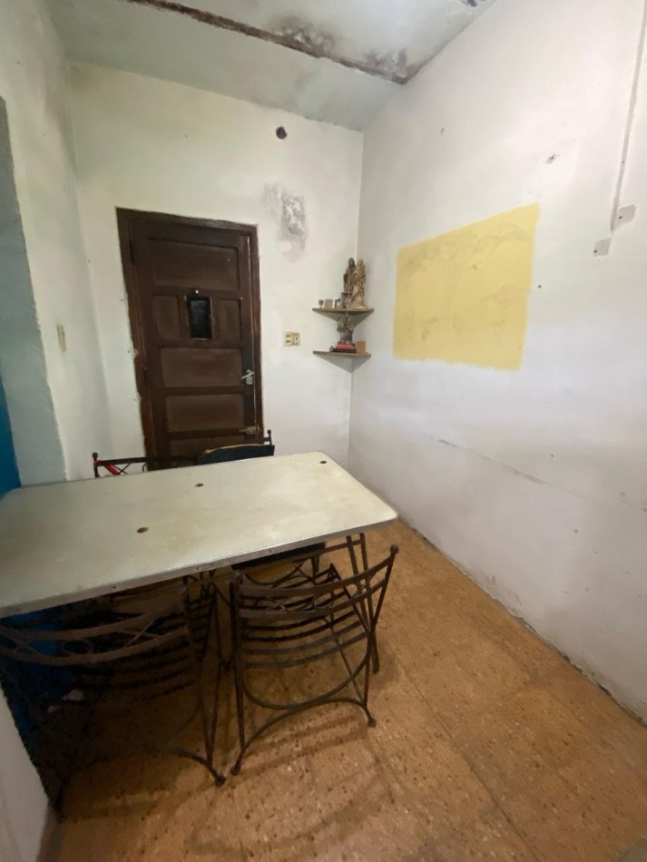 Casa en gran lote en Quilmes en venta
