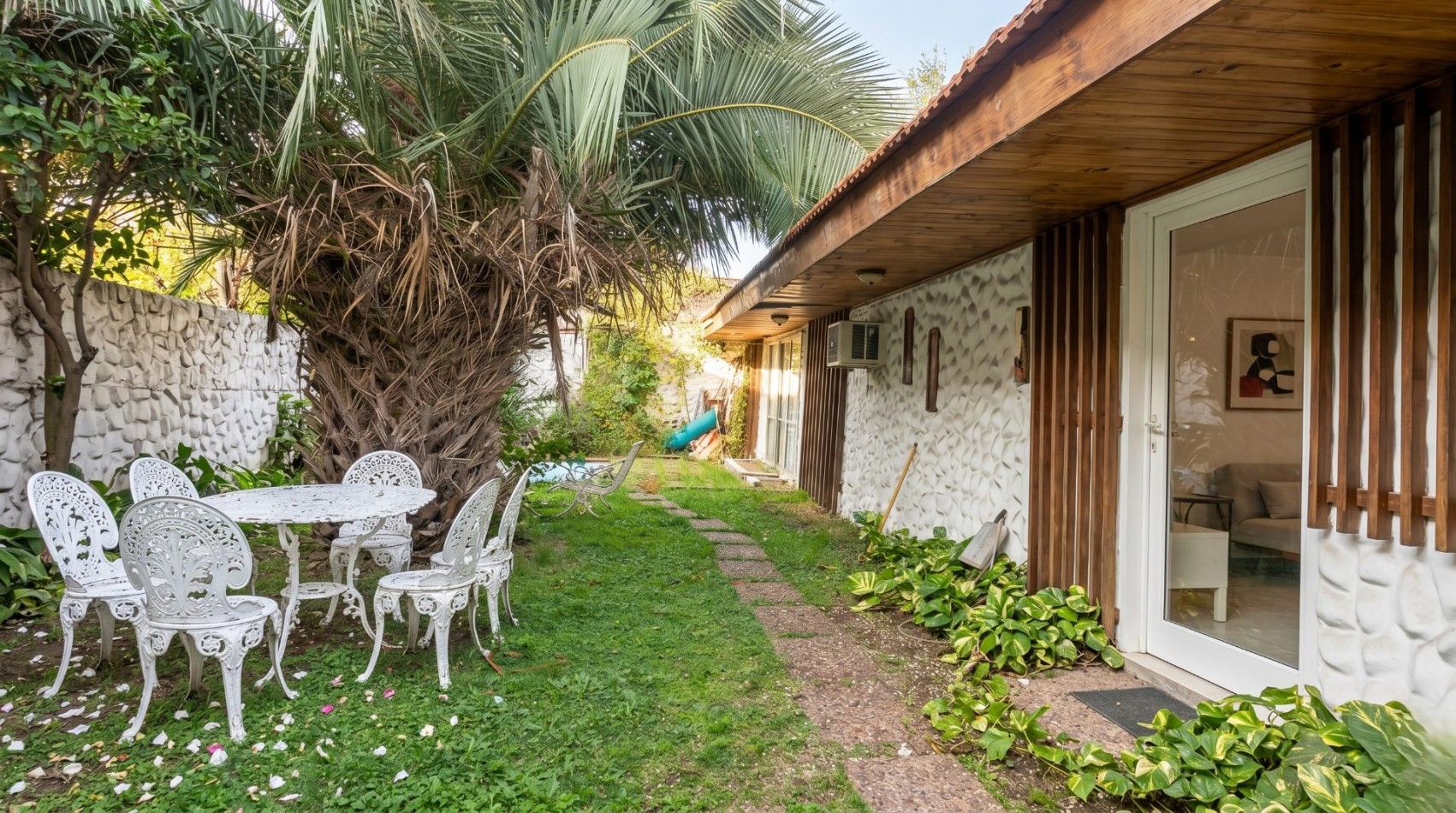 Casa de 6 ambientes Temperley en venta