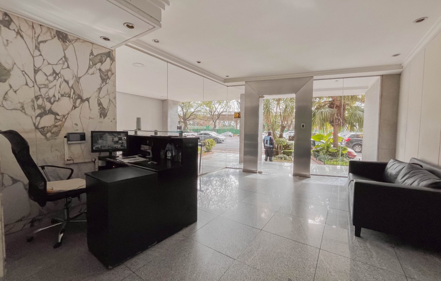 Piso 3 amb. con cochera Cañitas Av. Libertador 5000