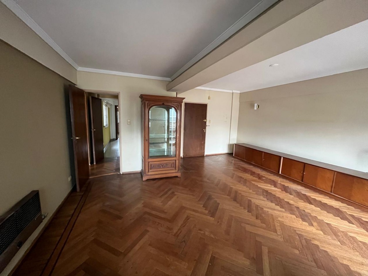 Piso 3 amb. con escritorio Belgrano R en venta Olazabal y Av. Cramer